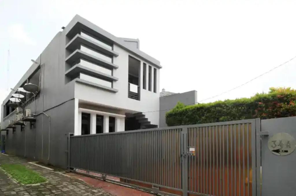 Oyo 90438 Mampang 34 Residence Jakarta Exterior photo
